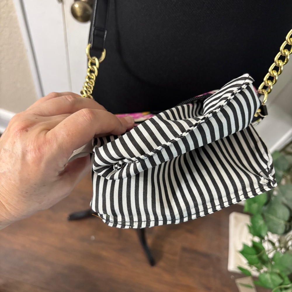 LUV BETSEY by BETSEY JOHNSON Rose Crossbody Bag/Purse - Picture 12 of 16